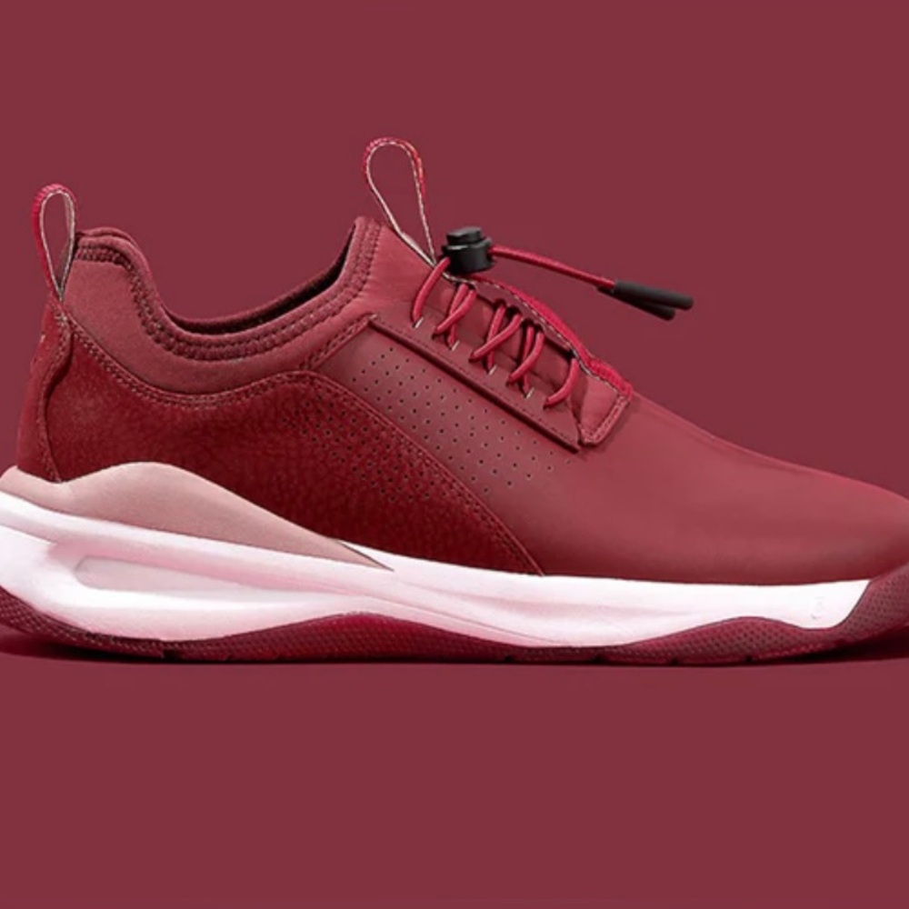 NWOB Clove Women’s Health Care Nursing Classic Shoes Royal Maroon Sneakers